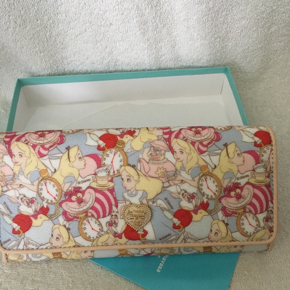 Samantha Thavasa Disney Alice foldover wallet